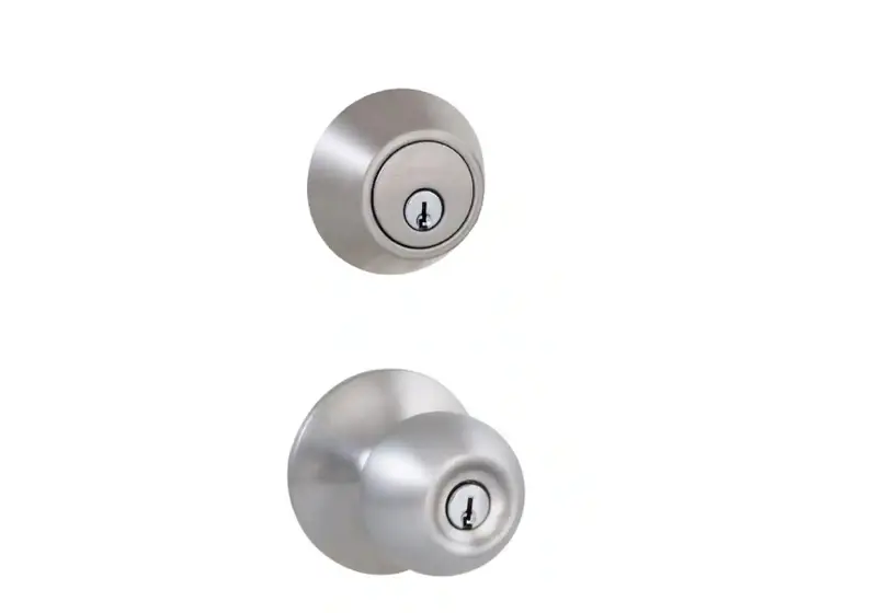 Defiant Saturn Combo Pack – Stainless Steel Entry Door Set With Matching Knob & Deadbolt 1